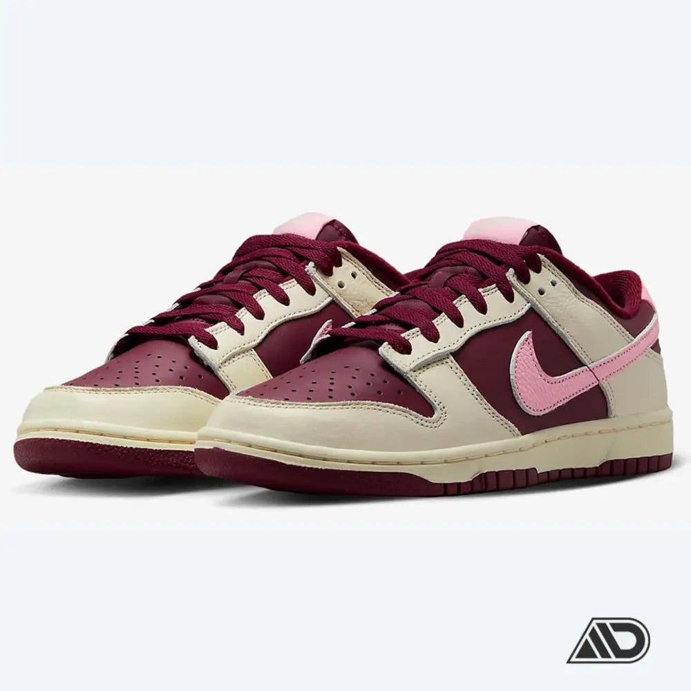 Dunk Low Valentines Day 2023